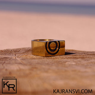The Ring PLATEAU 3 from the Jewelry Collection By Kaj Ransvi, when you want to stand out from the crowd!