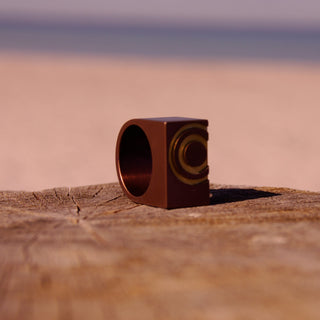 The Ring PLATEAU 1 from the Jewelry Collection By Kaj Ransvi, when you want to stand out from the crowd!